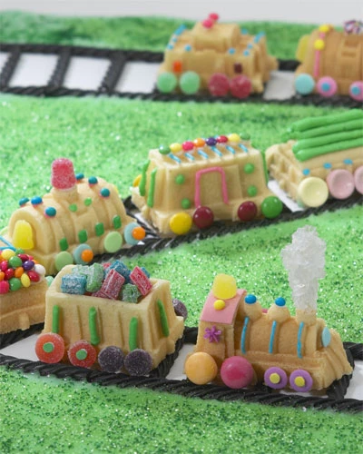 Nordic Ware Train Cake Pan Home 3 Nordic Ware Train Cake Pan Home - Image 3