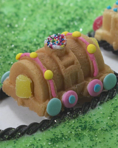 Nordic Ware Train Cake Pan Home 4 Nordic Ware Train Cake Pan Home - Image 4