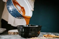 Nordic Ware Tala Performance, Decorative Cake Tin, Professional Gauge Carbon Steel With Whitford Eclipse Non-Stick Coating, Cake Pan, Easy Release, 23.5 X 9cm -Nordic Ware 415MNYzbg8L