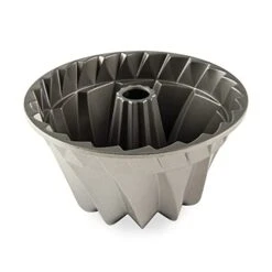 Nordic Ware Kugelhopf Bundt Cake Pan, 9 X 9 X 5.125, Gray -Nordic Ware 41JG4vNwiRL