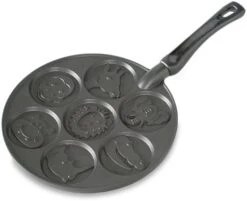 Nordic Ware Silver 01940 Scandinavian Dollar Pancake Pan 17.5 X 10.2 X 2.5 19 Nordic Ware Silver 01940 Scandinavian Dollar Pancake Pan 17.5 X 10.2 X 2.5 -Nordic Ware 41L46ao700L. AC