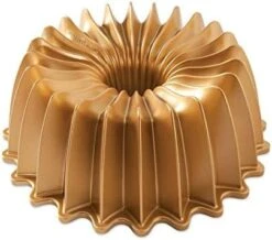 Nordic Ware Brilliance Bundt Pan Gold -Nordic Ware 41PtlNklMCL. AC