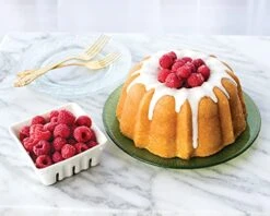 Nordic Ware Platinum Collection Bundt Pan, 6-Cup 7 Nordic Ware Platinum Collection Bundt Pan, 6-Cup -Nordic Ware 41UtrGGMhHL