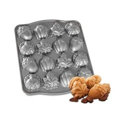 Nordic Ware Seasonal Collection Autumn Cakelette Pan -Nordic Ware 41XgLtD6brL