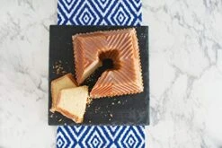 Nordic Ware 80577 Bundt Squared Pan, 10-Cup Capacity, Graphite -Nordic Ware 41asjRVZPKL