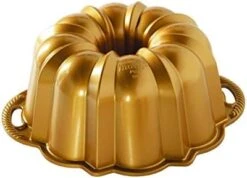 Nordic Ware Anniversary Bundt 12 Cup, Gold -Nordic Ware 41f6hSZq 4L. AC