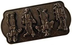 Nordic Ware Skull Cakelet Halloween Bakeware, Haunted Pan, Bronze 22 Nordic Ware Skull Cakelet Halloween Bakeware, Haunted Pan, Bronze -Nordic Ware 41fQXc8cdvL. AC