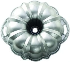 Nordic Ware Platinum Collection Anniversary Bundt Pan -Nordic Ware 41t3BvAwL. AC