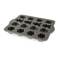 Nordic Ware 93748 Holiday Teacakes Cast Cakelet Pan, 3 Cup Capacity, Silver -Nordic Ware 41vON33tCsL