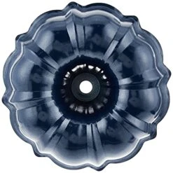 Nordic Ware Translucent Cake Keeper + Bundt Pan, Silver -Nordic Ware 513vCk7Z6HL