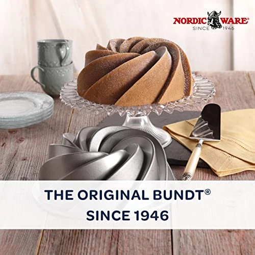 Nordic Ware Platinum Collection Heritage Bundt Pan 2 Nordic Ware Platinum Collection Heritage Bundt Pan - Image 2