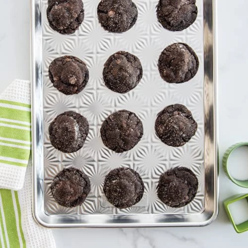 Nordic Ware Vintage Starburst Embossed Half Sheet 4 Nordic Ware Vintage Starburst Embossed Half Sheet - Image 4