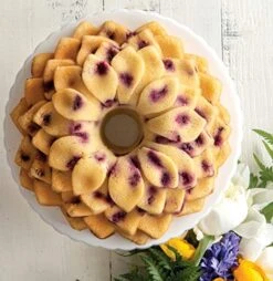 Nordic Ware Blossom Bundt Pan ,Toffee -Nordic Ware 51WTuanzpvL
