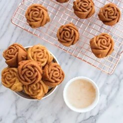 Nordic Ware Rose Bud Pan, 6 Cakelets, Toffee -Nordic Ware 51l17zTWUeL