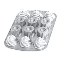 Nordic Ware Pro Cast Filled Cupcakes Pan