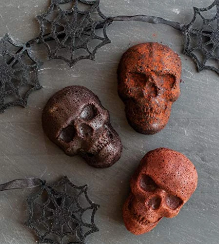 Nordic Ware Skull Cakelet Halloween Bakeware, Haunted Pan, Bronze 5 Nordic Ware Skull Cakelet Halloween Bakeware, Haunted Pan, Bronze - Image 5